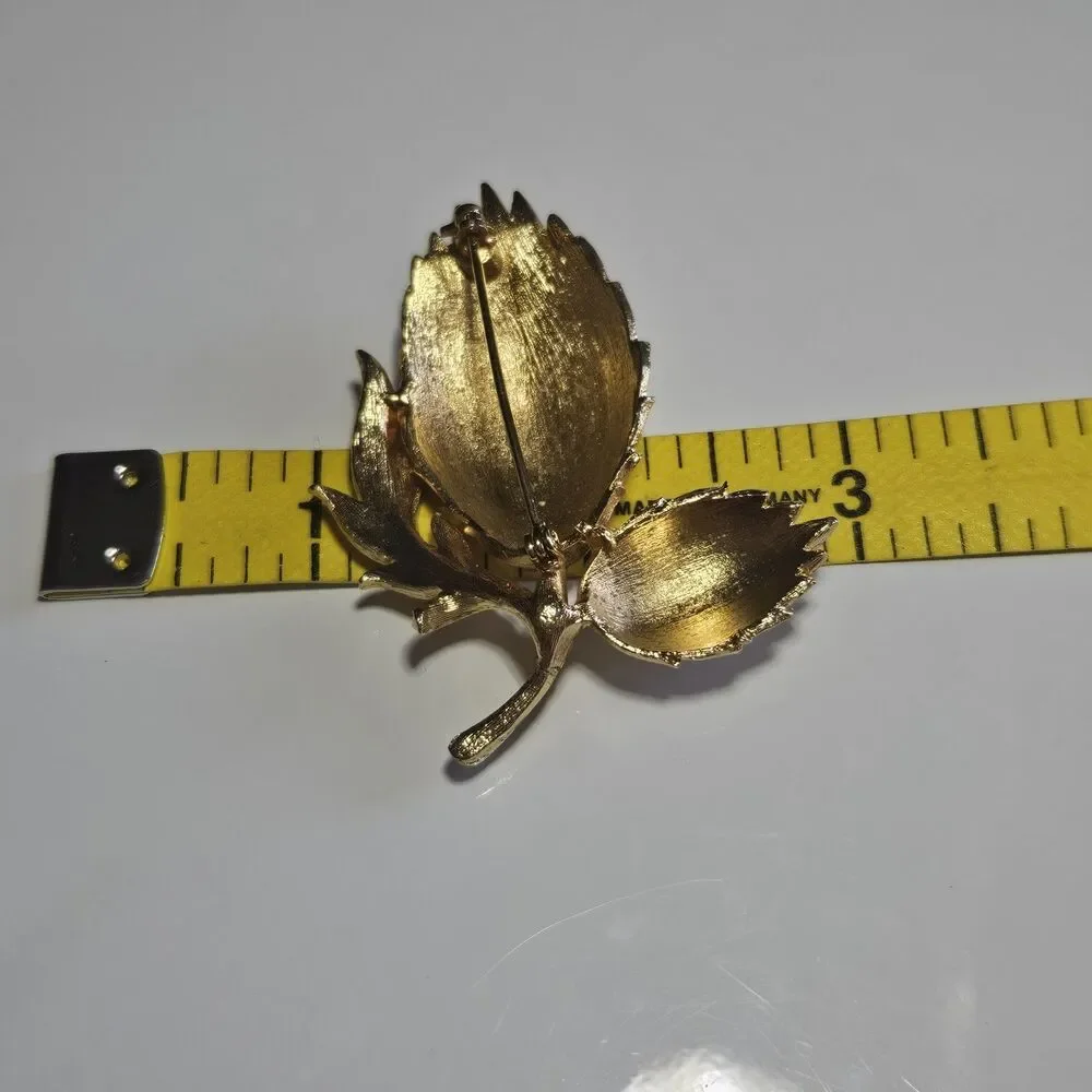 Vintage Gold Tone Thistle Botanical Flower Brooch